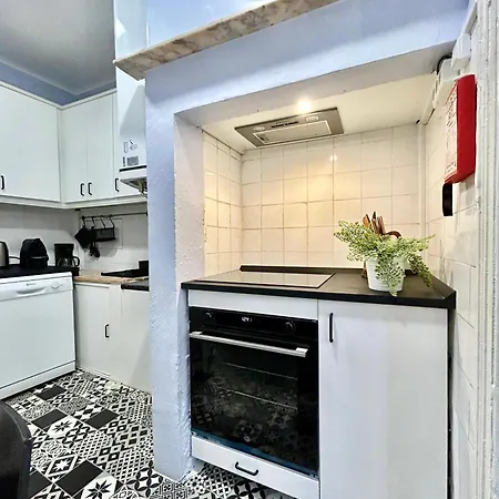 Mc Newly Renovated Apartment! Romantic In Trendy Principe Real - Downtown * 리스본