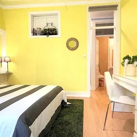 Mc Warm Romantic 3br2ba @ Trendy Principe Real * リスボン