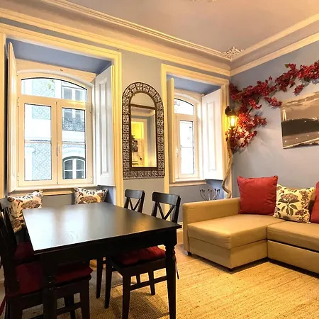 Mc Warm Romantic 3br2ba @ Trendy Principe Real リスボン