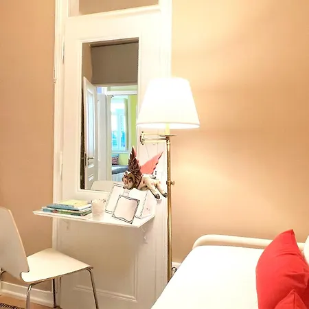 Mc Warm & Romantic In Trendy Principe Real, Downtown Lisboa